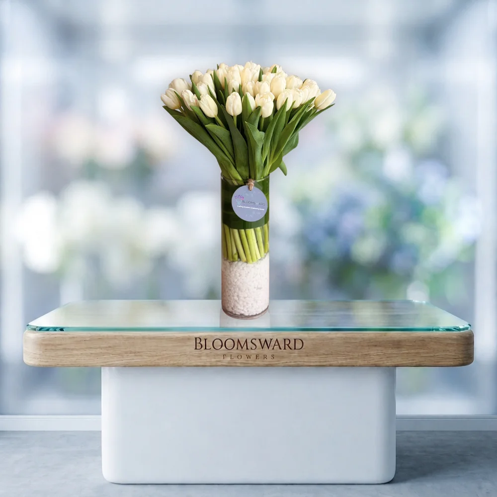 The Blushing White - 50 Tulips